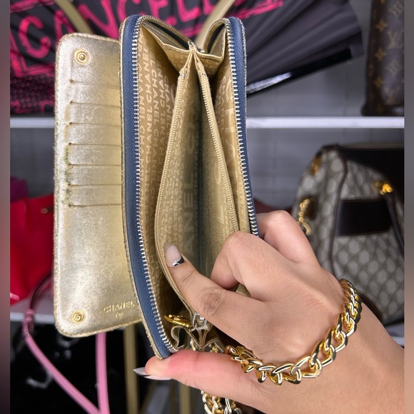 CHANEL CC Denim Zip Around Wallet w/ unbranded gold chain - Picture 14 of 14